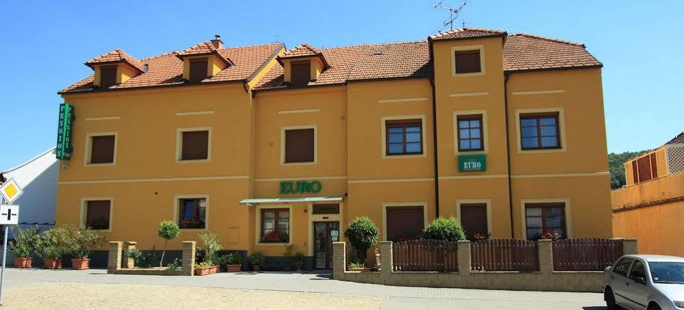 Pension Euro Mikulov Dış mekan fotoğraf